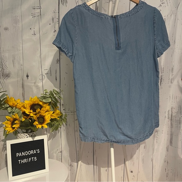 Kenneth Cole New York Denim shirt Women’s Size M Preowned - Picture 2 of 8